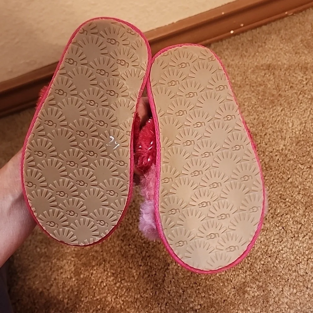 UGG T Fluff Yeah Metallic Sparkle Slippers